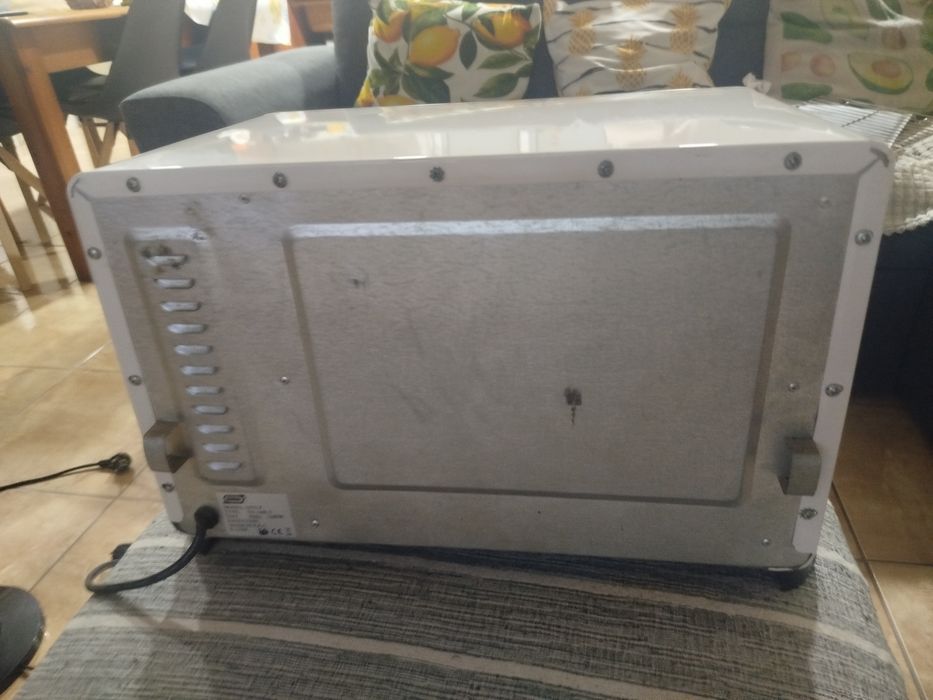 Forno elétrico pequeno
