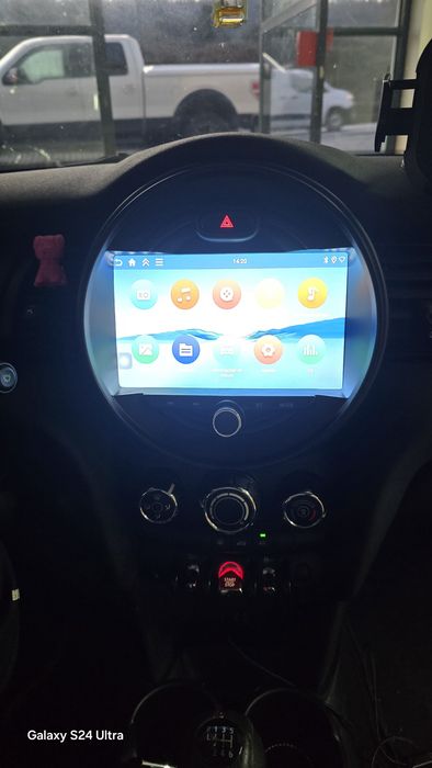 Rádio Mini F55 F56 Android 14 (Novo)