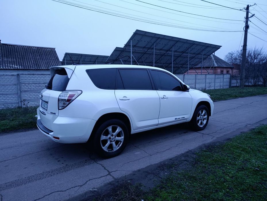 Продам Тайоту елктро