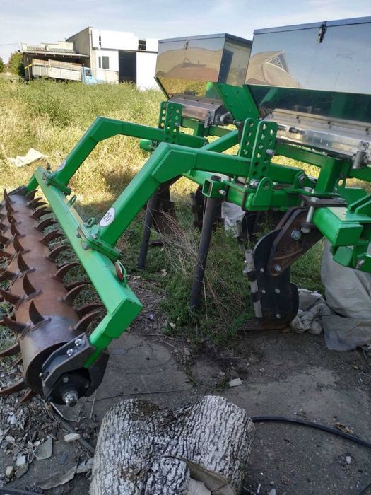 Продам глубокорыхлитель ГРС -2