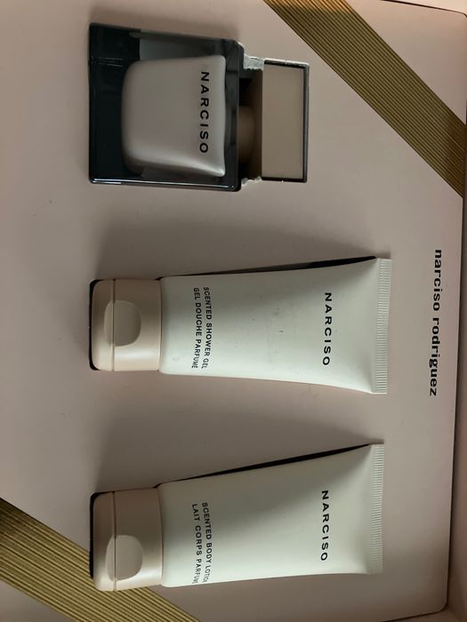 Perfum zestaw Narciso Eau de Parfum Poudree