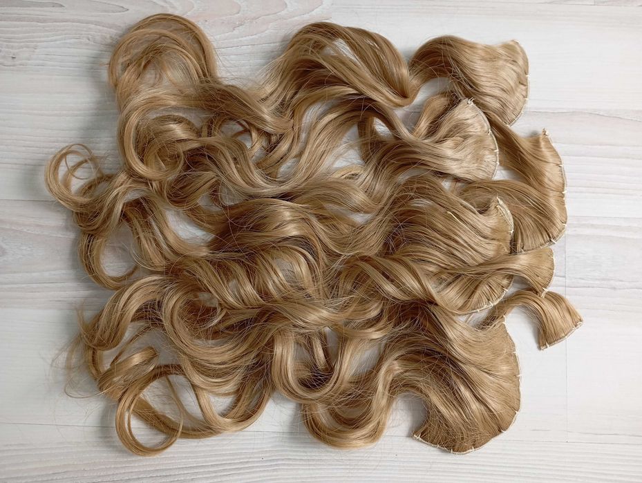 Волосся на заколках, причіпне, накладне, шиньйон, треси