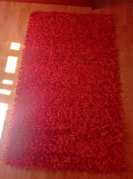 Tapete 100% poliéster vermelho