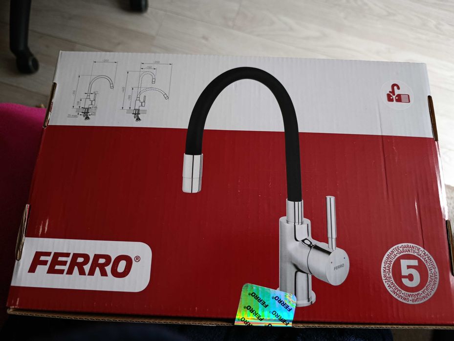 Bateria zlewozmywakowa Ferro Zorba z elastyczną wylewką czarna