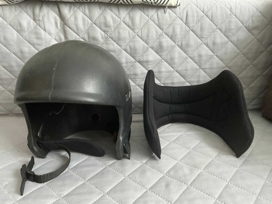 Kask narciarski UVEX sprzedam