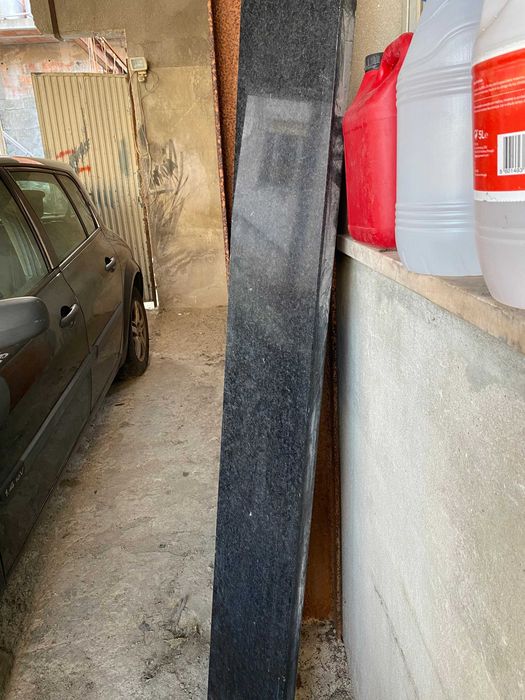 Tira de Granito Preto Polido