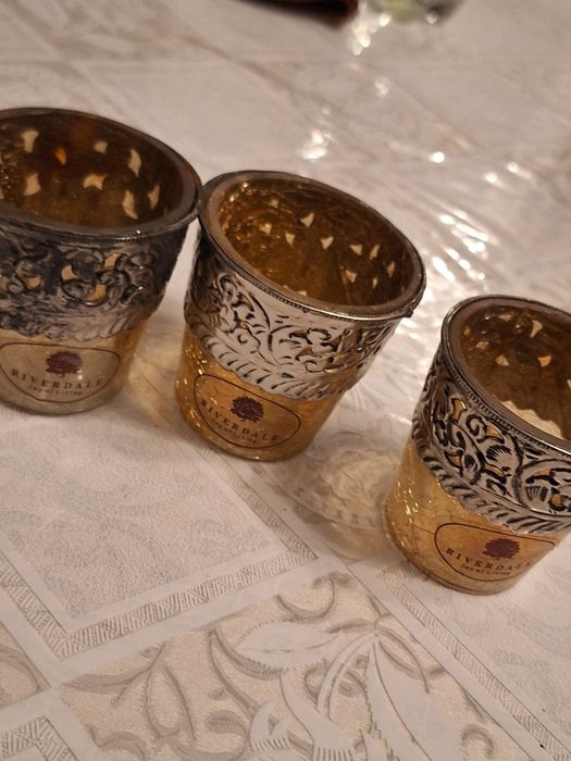 Вінтажні свічники.