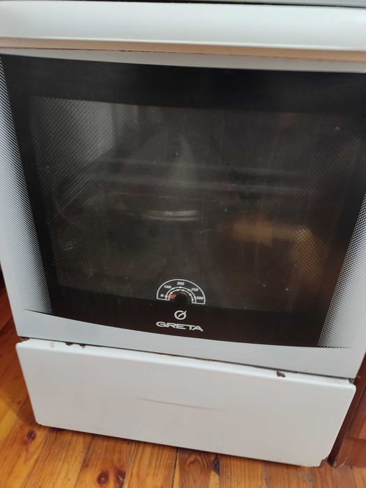 Продам Газову плиту ГРЕТА