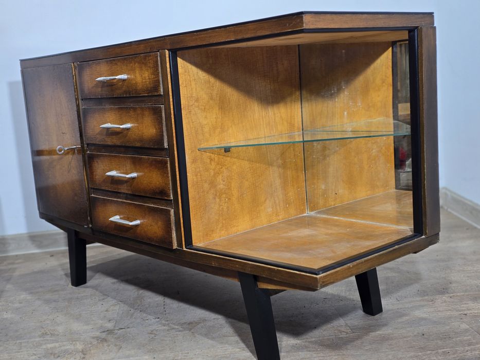 Komoda prl transport