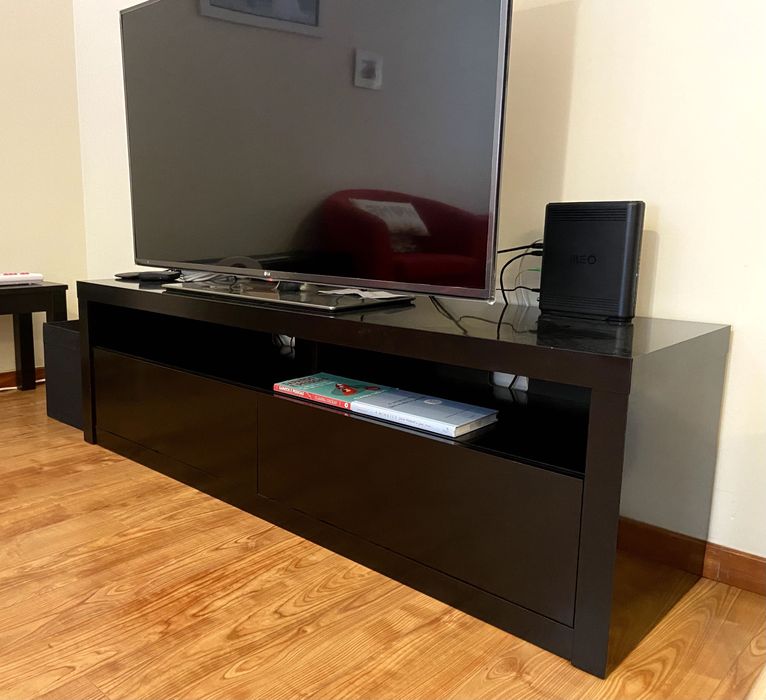 Conjunto de Sala em Madeira Maciça – Design Moderno Preto