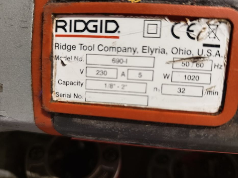 Máquina abrir roascas Ridgid 690-l