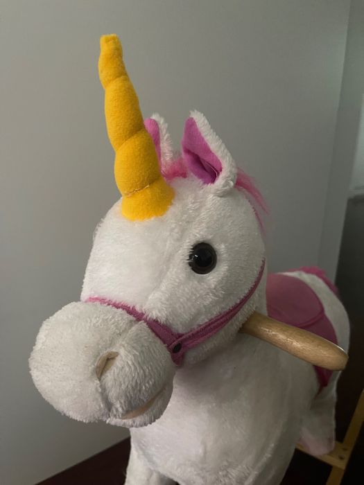 Unicórnio de balanço