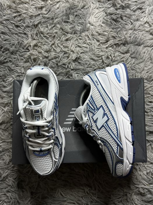 New Balance 740 Blue