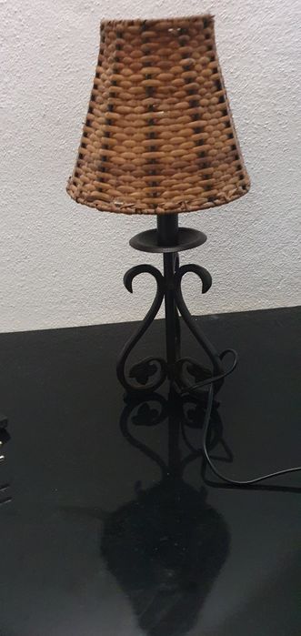 Candeeiro em ferro forjado