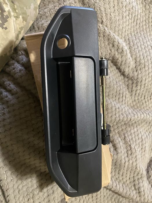 Продам ручку багажника на Пежо Ландтрек