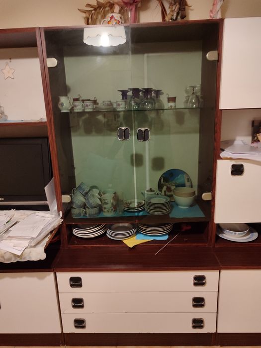 Vendo armários de sala