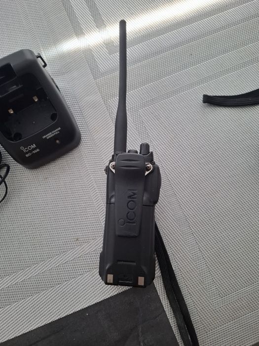Судовая рация  Icom