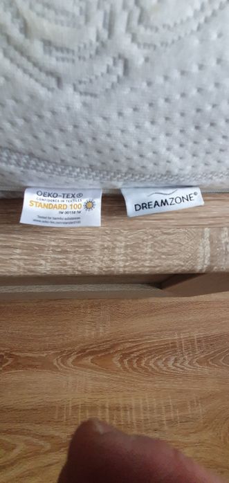 Sprzedam łóżko 140/200