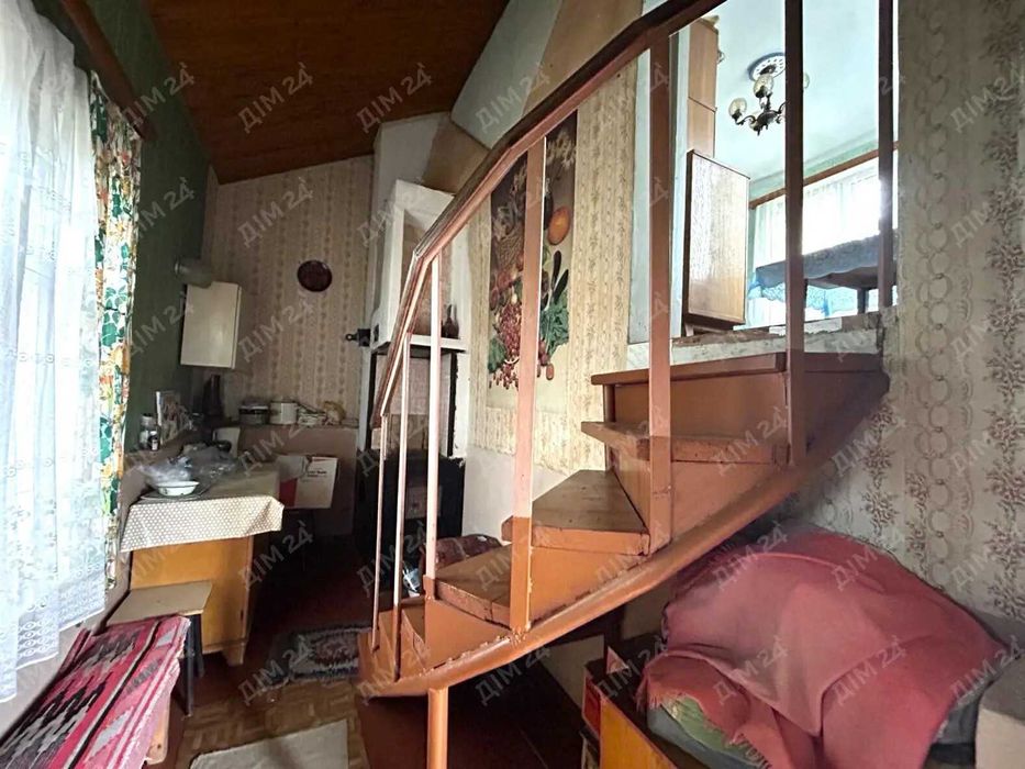 Дача на Вакуленцях, поруч річка та сосновий ліс