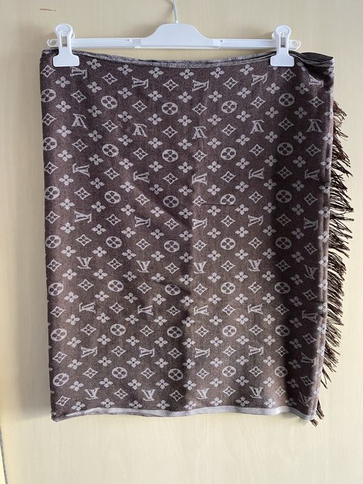 Szalik Louis Vuitton