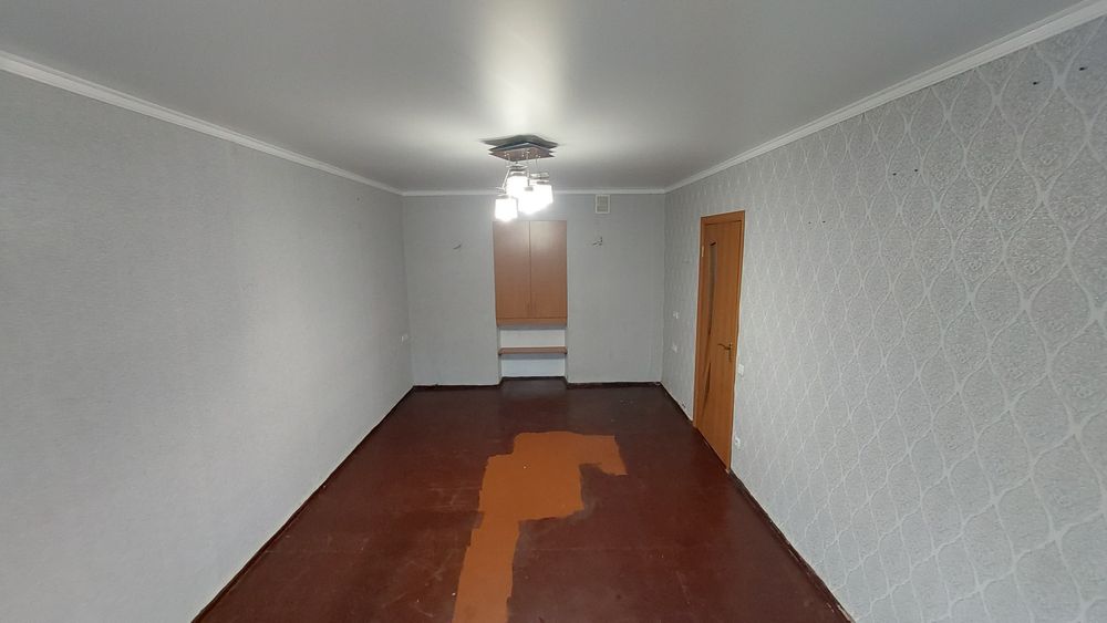 Гуртожиток 2 кімнати на  Молодіжному