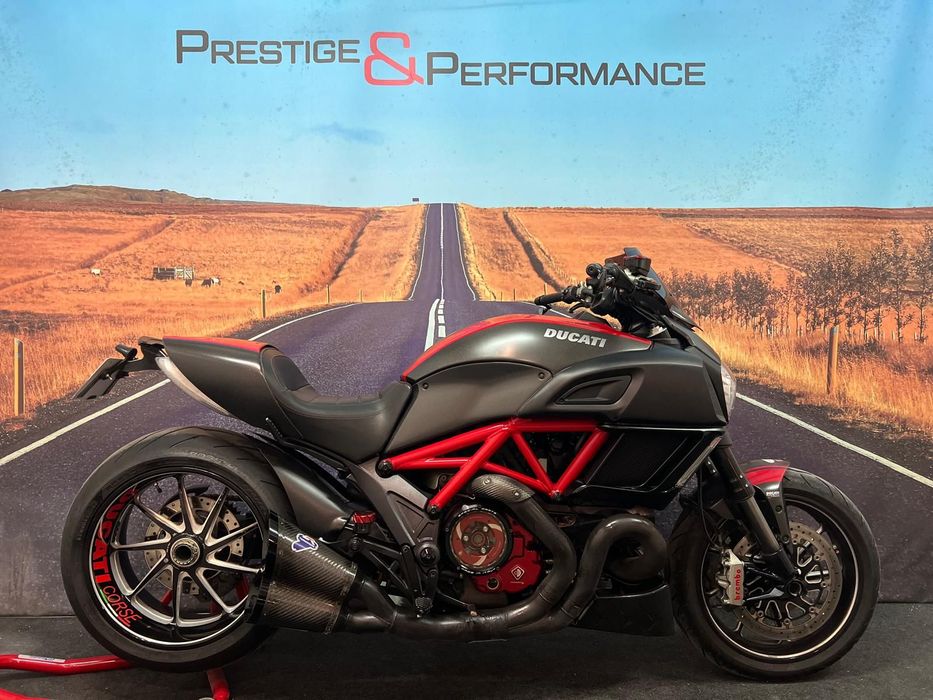 Ducati Diavel Carbon