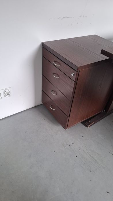 Biurko + kontener + regał