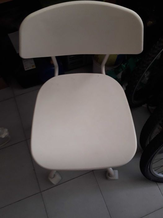 Cadeira IKEA bom estado NEGOCIAVEL
