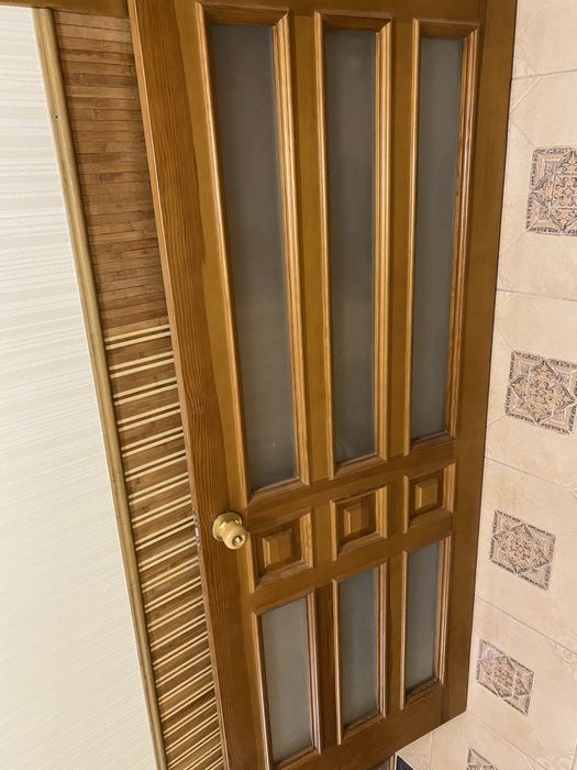 Дверь межкомнатная деревянная