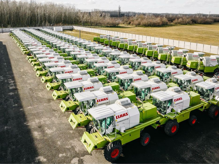 Claas Dominator 130 combine with C420 header з Німеччини