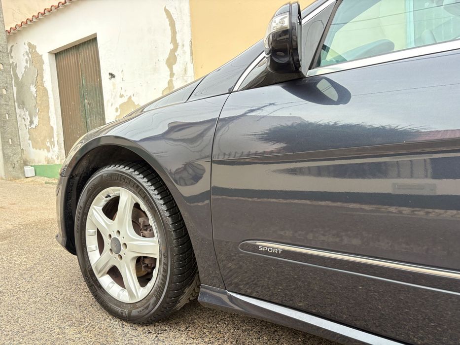 Mercedes-Benz R 320 CDI 4Matic Sport (2009) – APENAS PARA PEÇAS | Viatura Completa | Excelente Estado