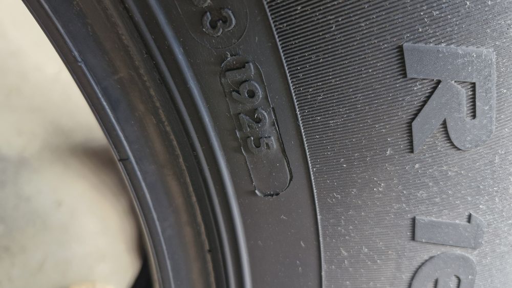 Opony vredestein 215/75/16c