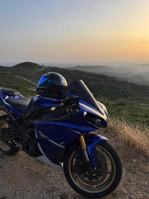 Yamaha r1 crossplane 2015