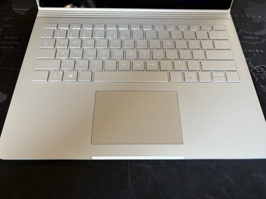 Laptop Microsoft Surface Book 3 i7 16GB ram