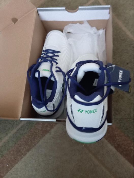 Yonex модель Power Cushion Eclipsion 4