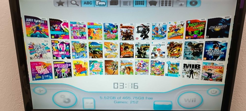 Consola Nintendo Wii Branca c/ 252 Jogos + EXTRAS