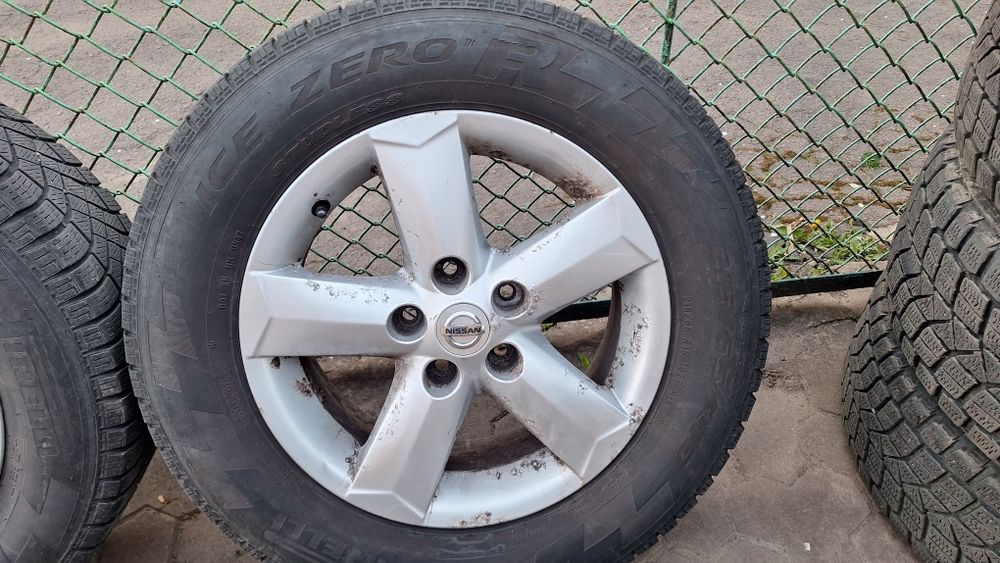 р16 5×114,3 диски NISSAN, Renault  шини 215 65 16
