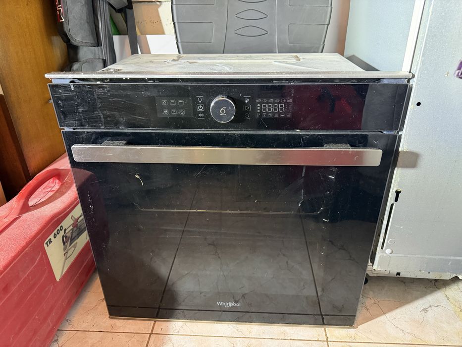 Piekarnik elektryczny do zabudowy Whirlpool: kolor czarny, samoczyszczący - AKZM 8420 NB