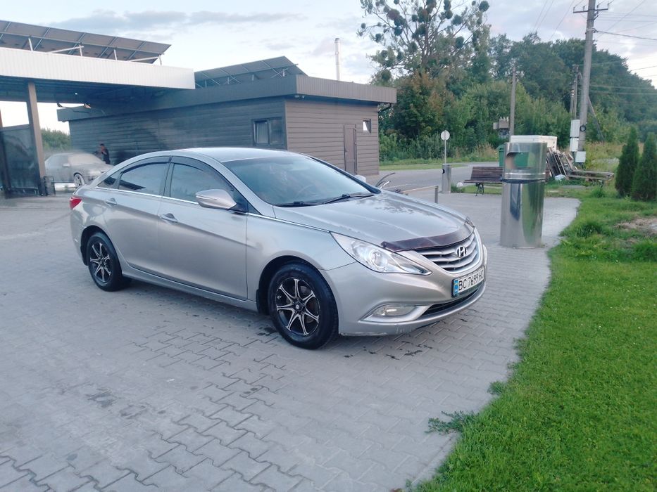 Xyundaj Sonata 2011