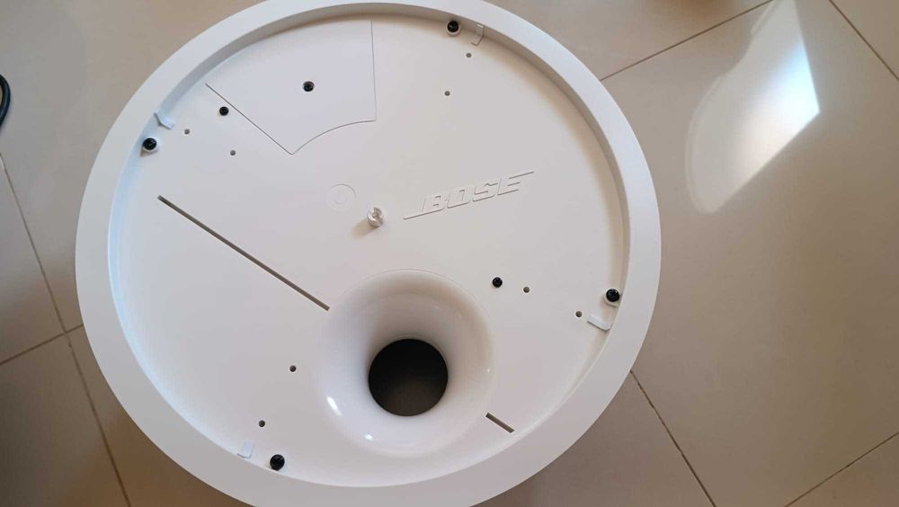 Subwoofer Bose - novo, com caixa