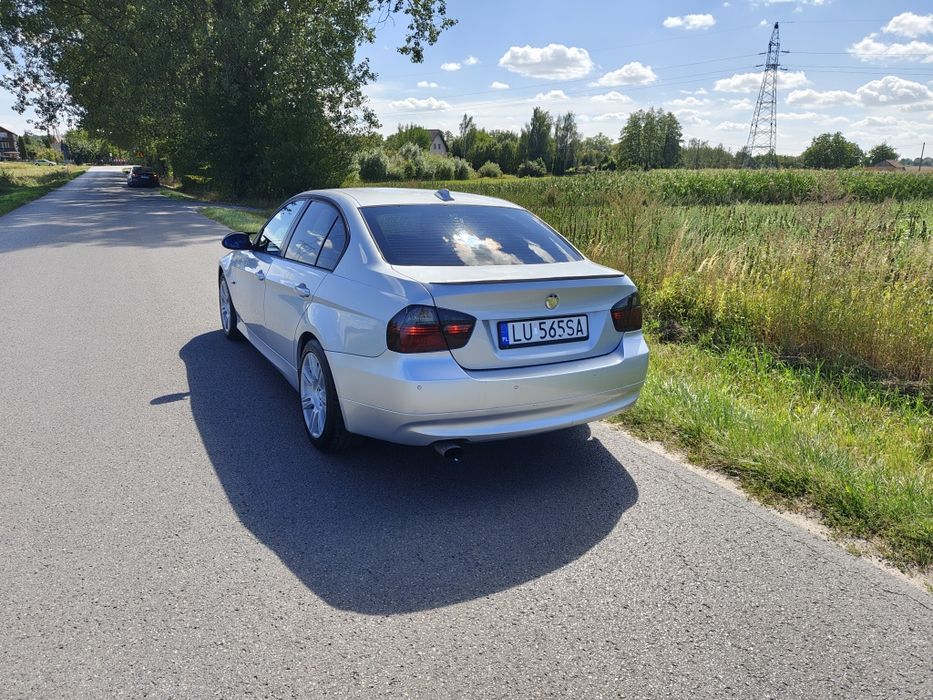 BMW E90 320i 2006rok