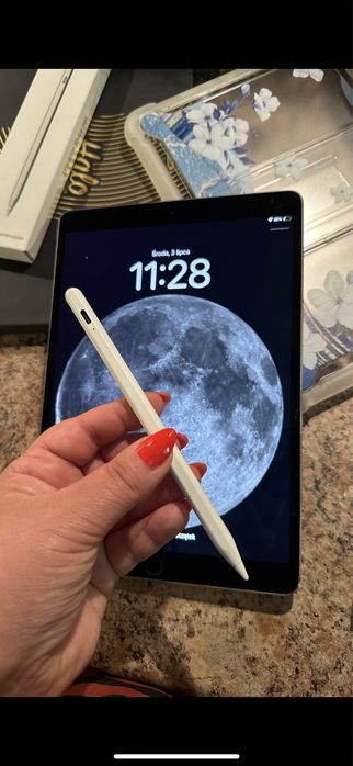 Tablet iPad Apple Retina PRO —128gb — Touch ID - PROCREATE