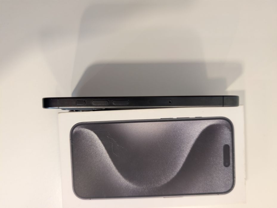 iPhone 15 Pro 128GB Czarny tytan | Stan Idealny | Etui gratis