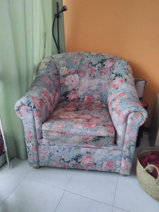 Sofá usado em bom estado