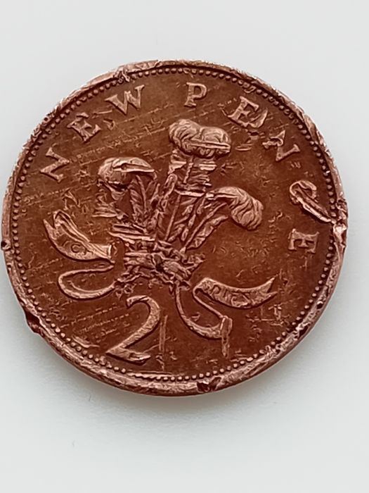 2 NEW PENCE  1979r