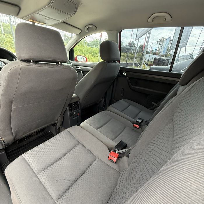 Na Sprzedaz VOLKSWAGEN  TOURAN/2.0TDI/7 Osobowy/Klima/Zadbany/Hak/Gwarancja