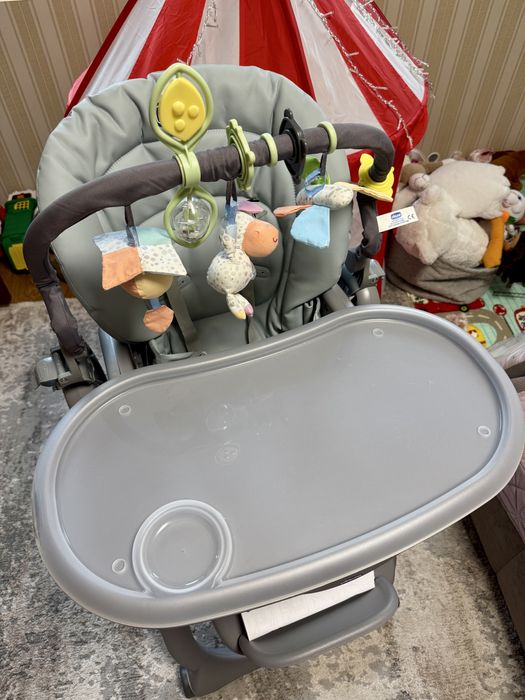 Стільчик шезлонг для годування Chicco Polly Magic