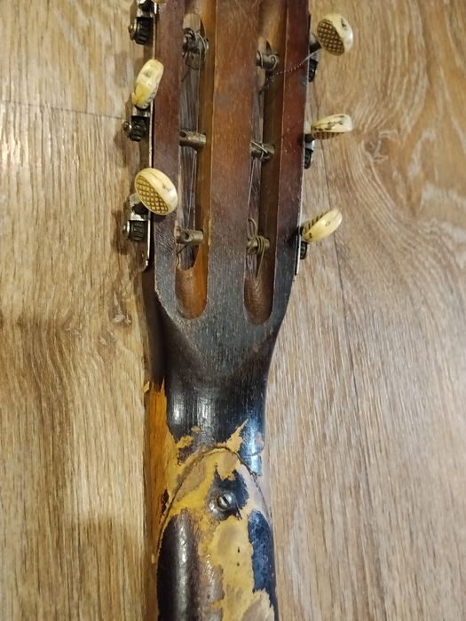 Гитара СССР.под ремонт.