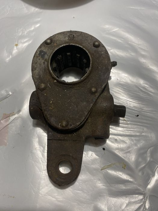 Продам поворотний кулак ( цапфа) переднього моста КАМАЗ