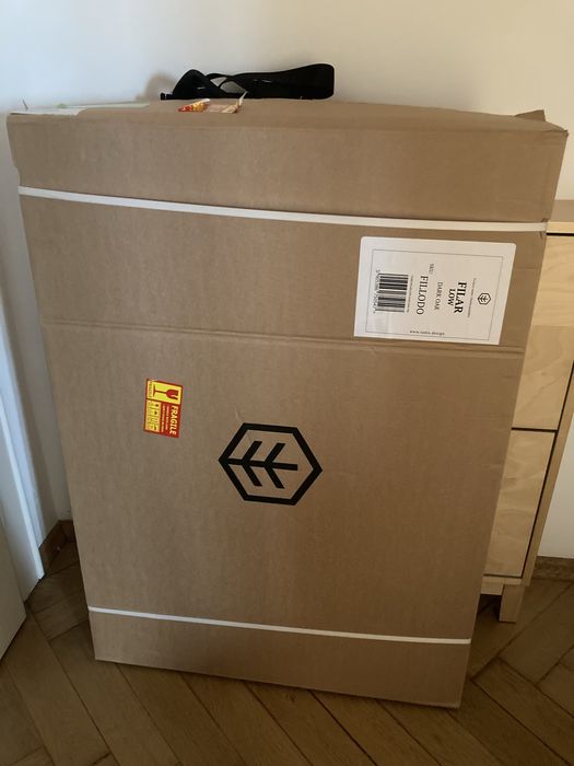 Elegancki stolik kawowy FILAR,ciemne drewno dębowe, TAMO design